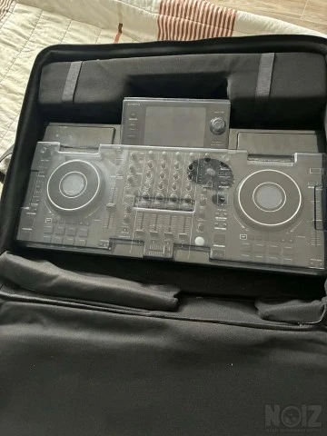 Κοντρόλερ Denon SC Live 4