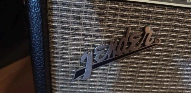 Fender Champion 100 + Footswitch