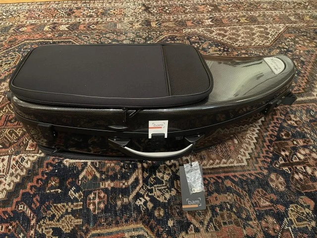 Bam high-tech tenor saxophone with pocke