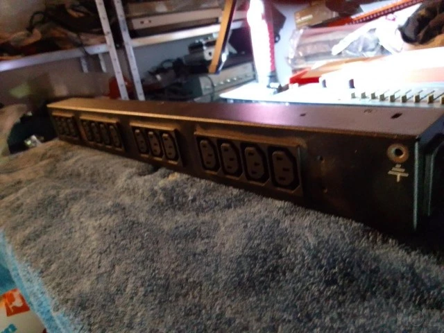 POWER STRIP PRO 14xIEC
