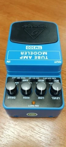 πετάλι Behringer Tube Amp Model