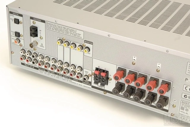 Ολοκληρωμένο Sony Surround 5.1