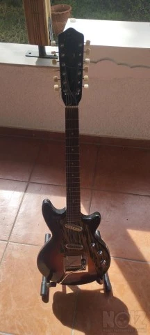 Musima / Famos 12 string guitar