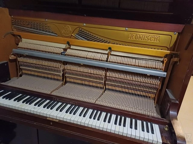 Upright πιάνο Rönisch – Hupfeld,