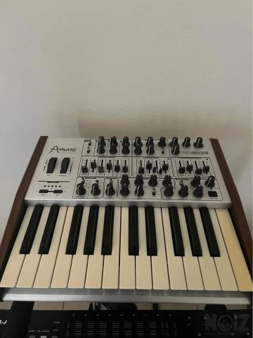 Arturia Minibrute SE