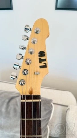 LTD by ESP ST-213 Stratocaster