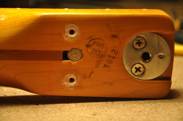 "Expert guitar repairs" Mimis service. 